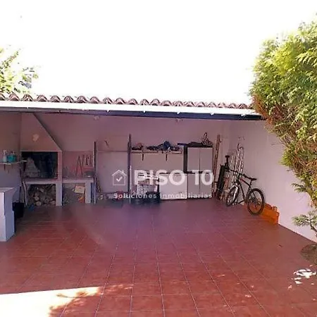 Chalet Con Piscina Cerca De Playas De Vigo