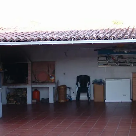 Chalet Con Piscina Cerca De Playas De Holiday home Vigo