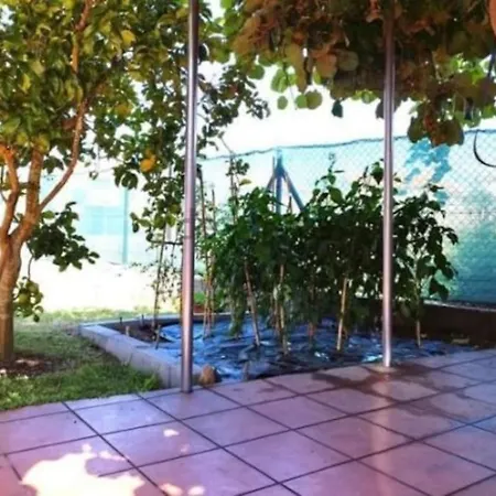 Chalet Con Piscina Cerca De Playas De Holiday home Vigo