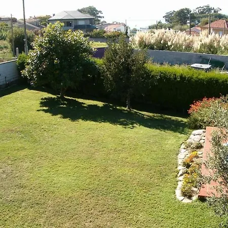 Chalet Con Piscina Cerca De Playas De Holiday home *