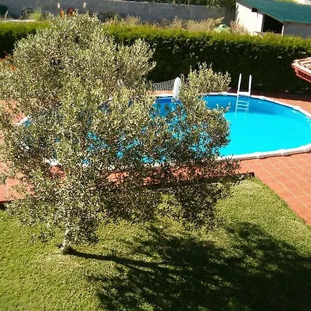 Chalet Con Piscina Cerca De Playas De Holiday home