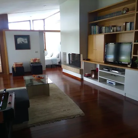 Holiday home Chalet Con Piscina Cerca De Playas De Vigo