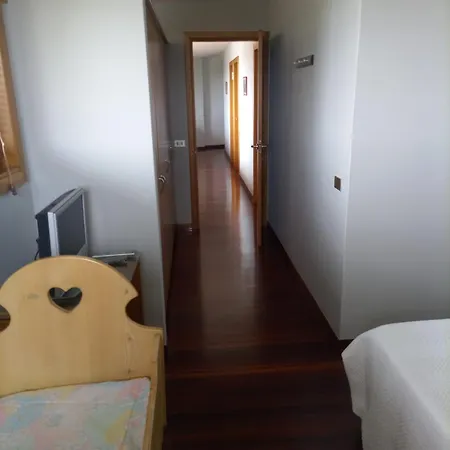 Chalet Con Piscina Cerca De Playas De * Vigo