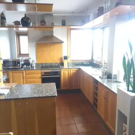 Chalet Con Piscina Cerca De Playas De Holiday home Vigo